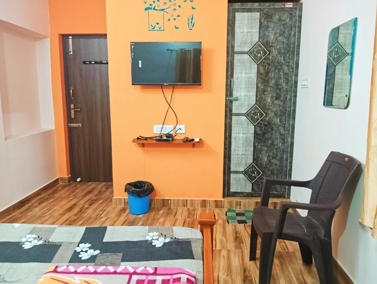 Hotel Kpr Residency Near Isha - Adiyogi Alāndurai Exterior foto